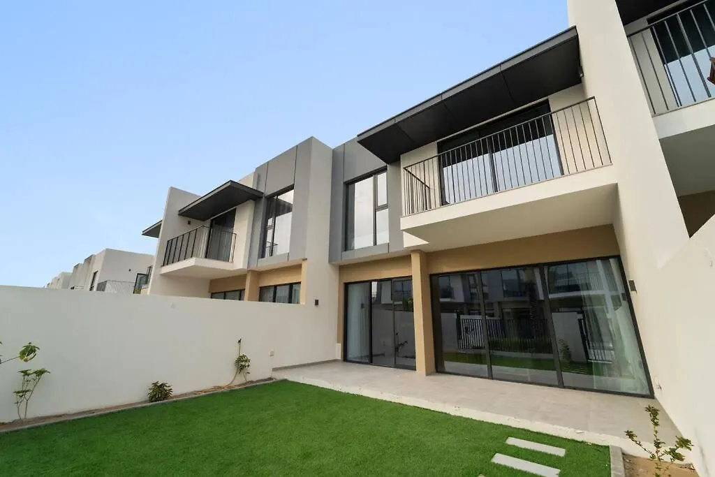 Relaxing Staycation - Villa With Community Pool Ντουμπάι