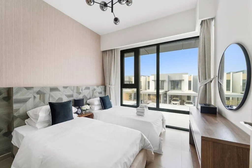 Relaxing Staycation - Villa With Community Pool Ντουμπάι