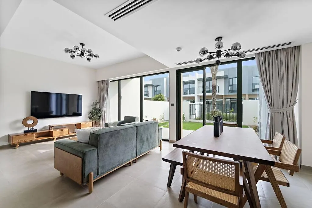 Relaxing Staycation - Villa With Community Pool Dubai Förenade Arabemiraten